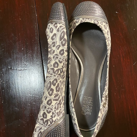 NWOT Authentic Coach Grey Leopard and Sequin Flats - Picture 1 of 9